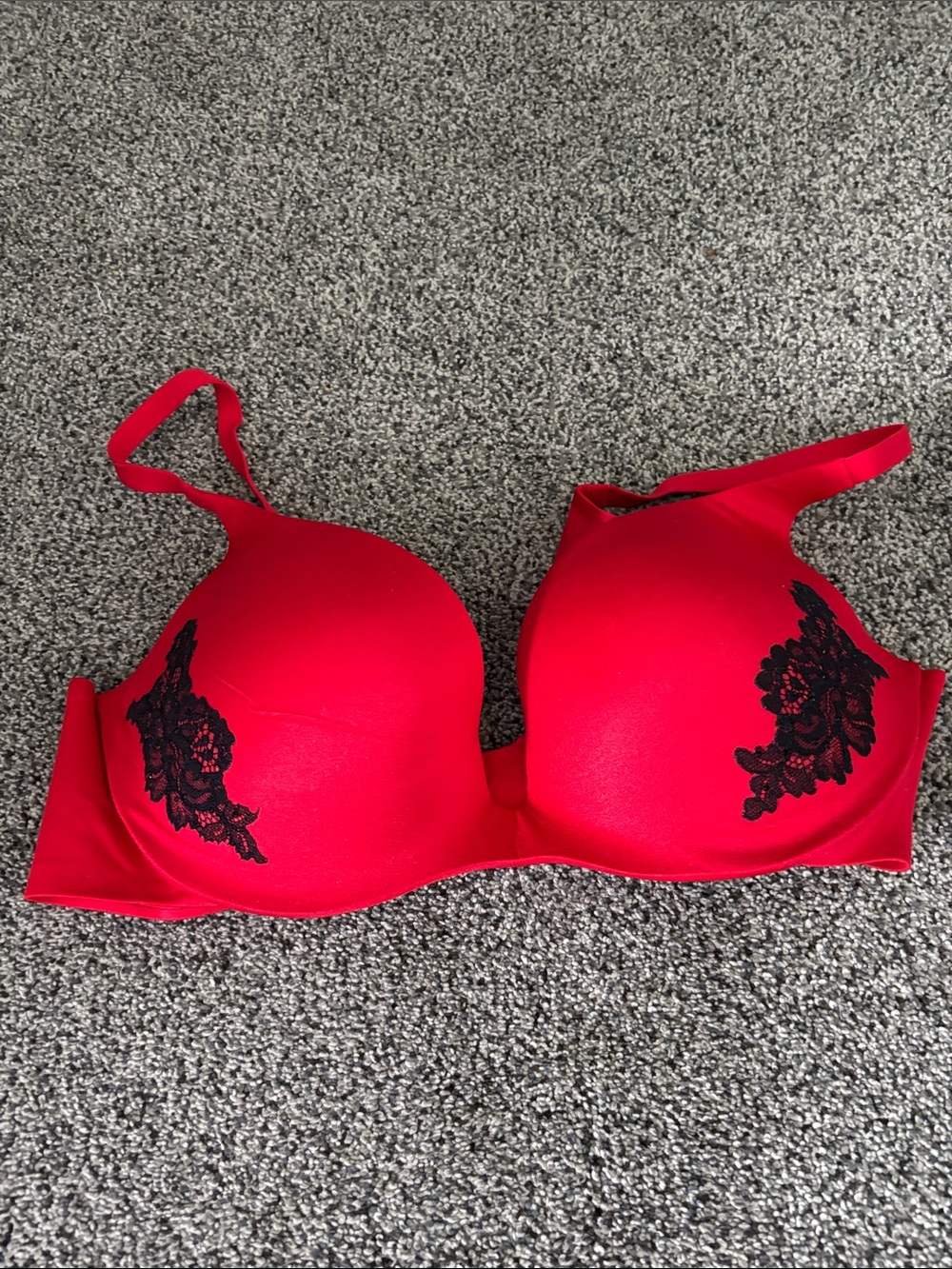 Victoria's Secret Red & Black Lace Push-Up Bra Trio - Picture 10 of 14